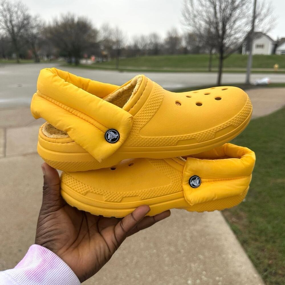 CROCS Classic Lined Neo Puff Clogs Unisex Size M5 W7 Yellow - Picture 12 of 16